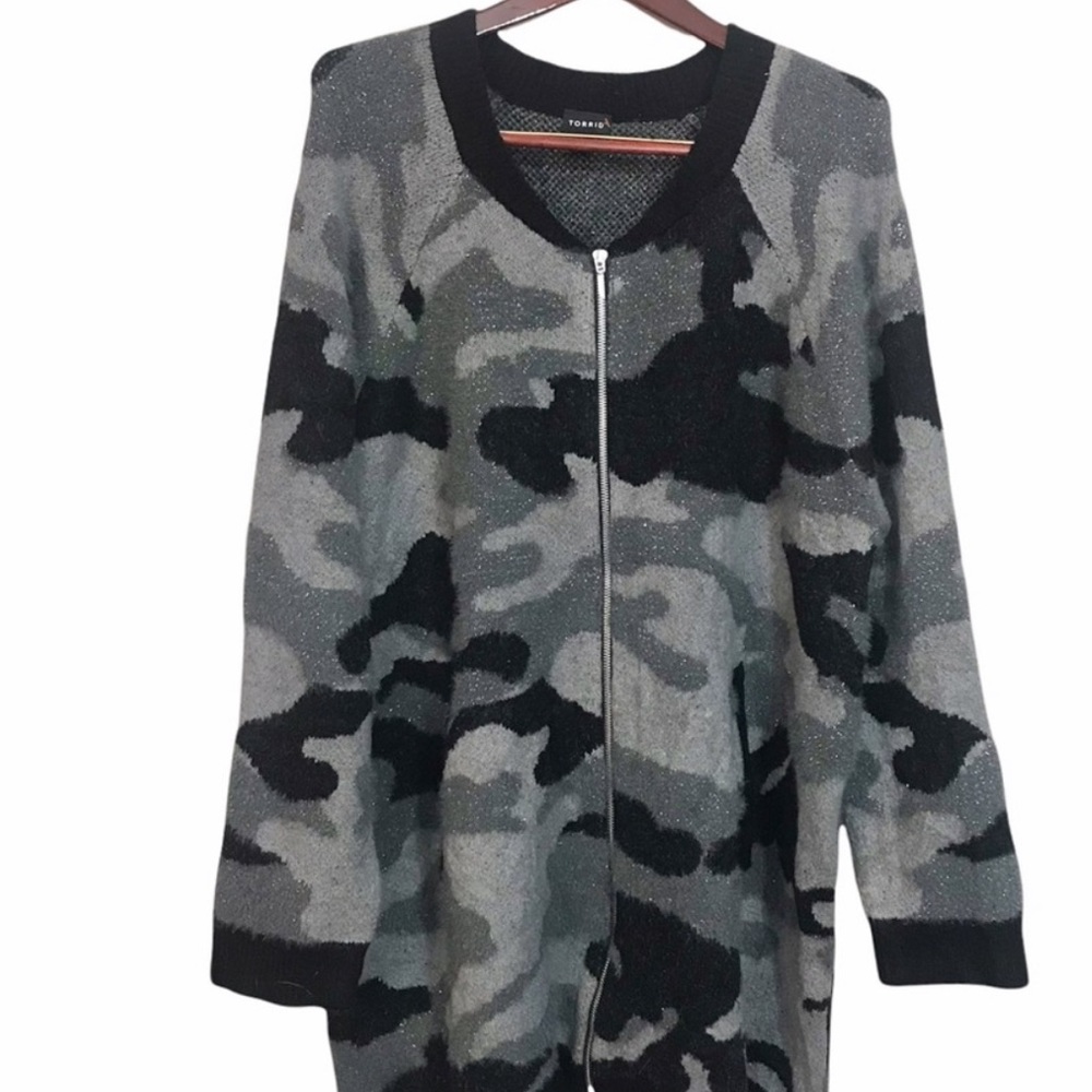 Torrid grey camo sparkly heavy knit zip up sweater